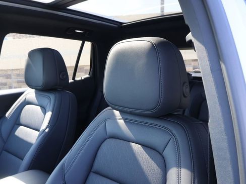 New 2026 Chevrolet Equinox LT w/ Convenience Package II image 15