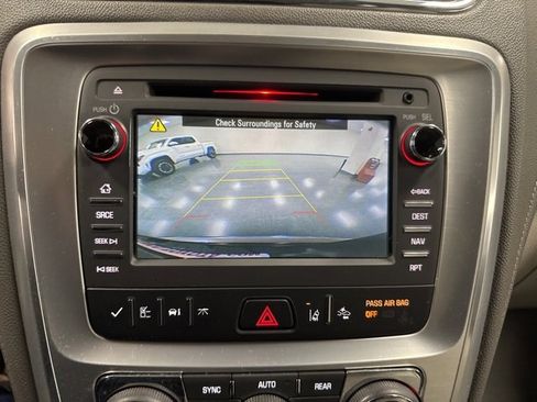 Used 2017 GMC Acadia Limited SLT image 32