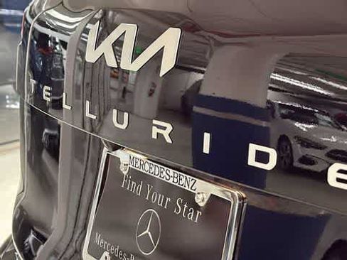 Used 2024 Kia Telluride SX Prestige X-Pro AWD/4WD image 9