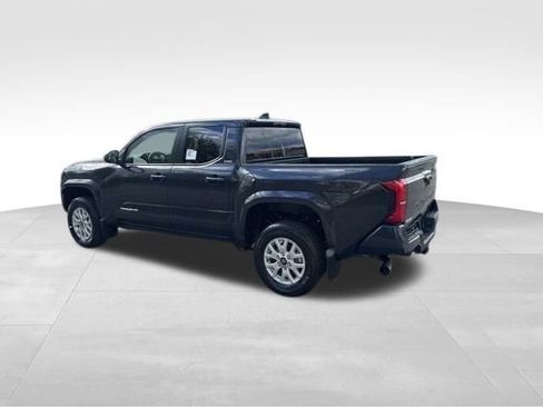 New 2026 Toyota Tacoma SR5 image 3