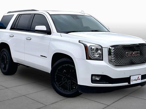 Used 2017 GMC Yukon Denali w/ Open Road Package RWD image 3