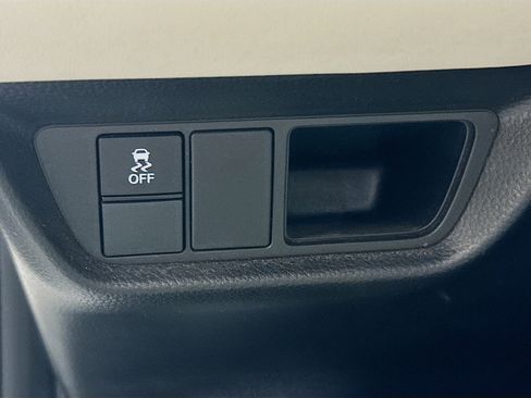 Used 2024 Honda HR-V LX image 17