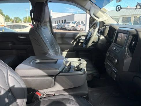 Used 2025 Chevrolet Silverado 2500 Custom w/ Custom Convenience Package AWD/4WD image 6