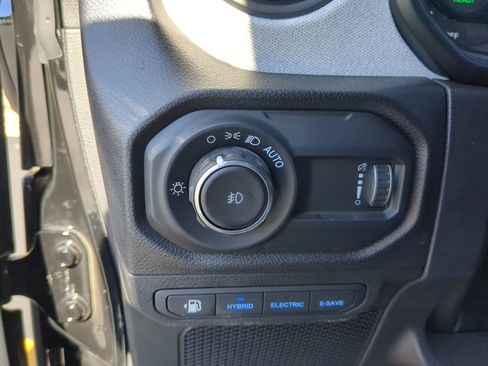 Used 2024 Jeep Wrangler Sport S w/ LED Headlamp & Fog Lamp Group image 26