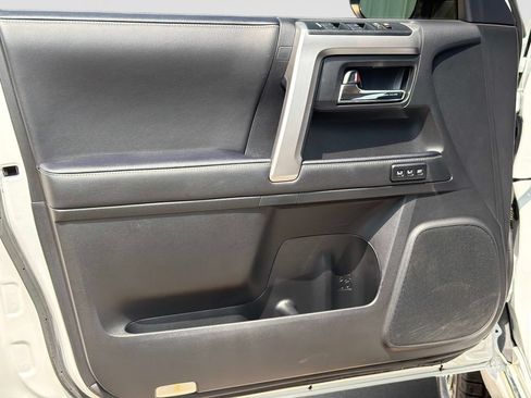 Used 2024 Toyota 4Runner Limited AWD/4WD image 18