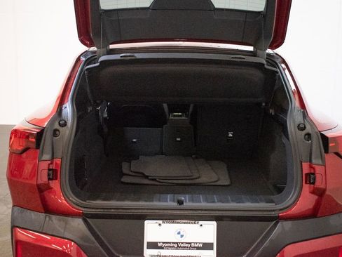 Used 2025 BMW X2 xDrive28i w/ Premium Package image 27