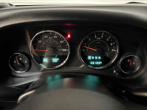 Used 2015 Jeep Wrangler Unlimited Sport w/ Quick Order Package 24S AWD/4WD image 6