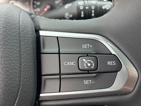 New 2026 Jeep Compass Latitude image 25