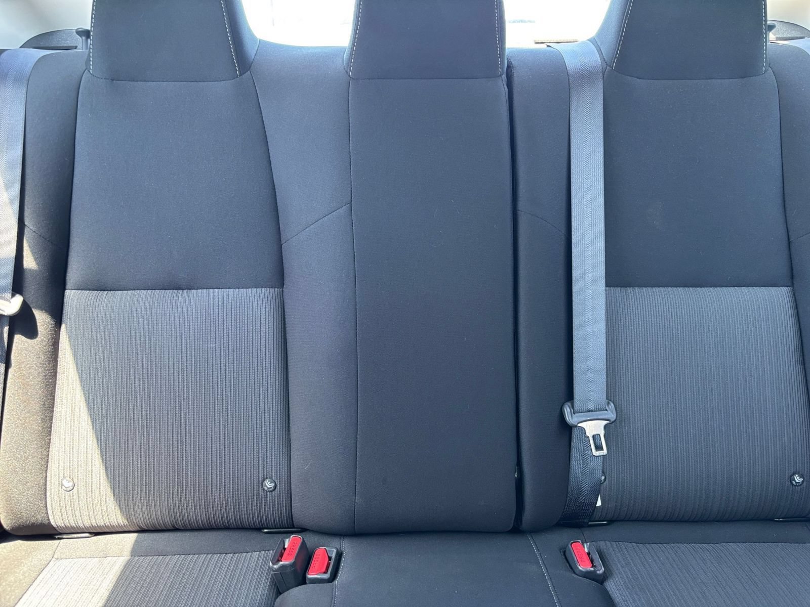 Used 2025 Nissan Sentra SV FWD image 35