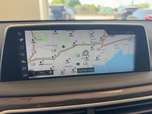 Used 2017 BMW 740i RWD image 17