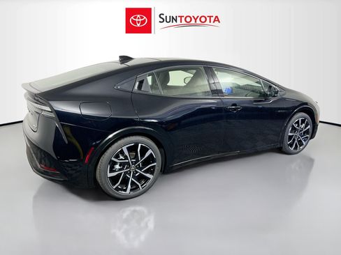 New 2026 Toyota Prius Plug-In Hybrid FWD image 4