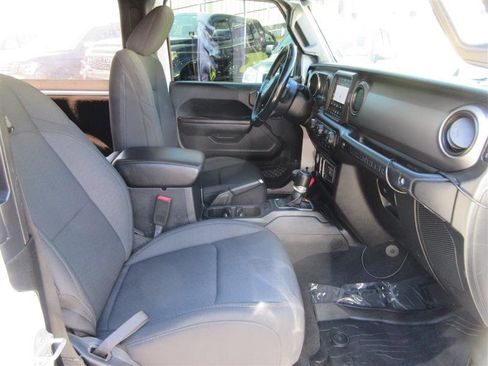 Used 2021 Jeep Wrangler Sport AWD/4WD image 30