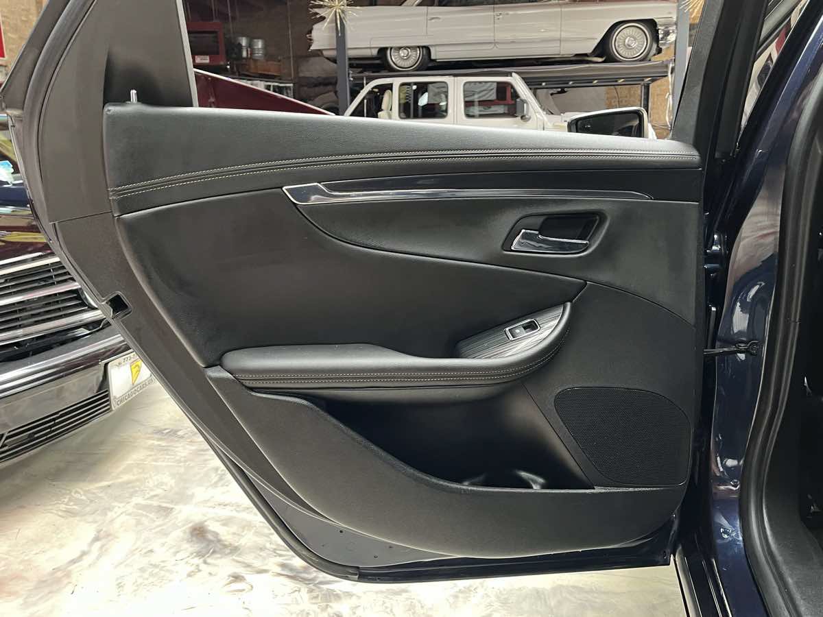 Used 2017 Chevrolet Impala Premier FWD image 23