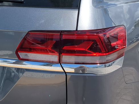 Certified 2022 Volkswagen Atlas SE FWD image 9