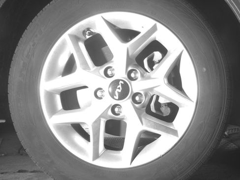 Used 2025 Kia Soul LX w/ LX Technology Package FWD image 17