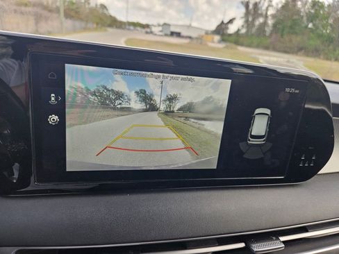 Used 2024 Hyundai Palisade SEL image 25