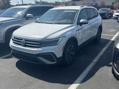 Used 2024 Volkswagen Tiguan SE