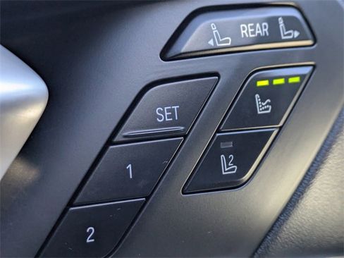 Used 2023 BMW X7 xDrive40i w/ Executive Package image 34