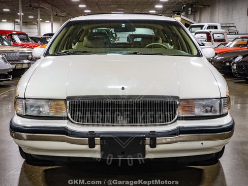 Used 1992 Buick Roadmaster Estate image 19