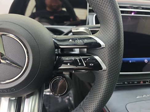 Used 2025 Mercedes-Benz E 53 AMG e 4MATIC Sedan image 18