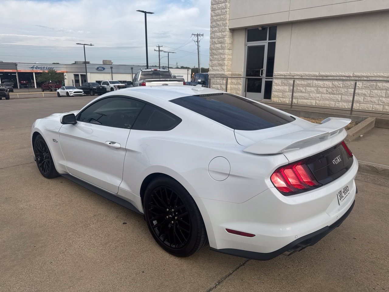 Used 2022 Ford Mustang GT Premium RWD image 7