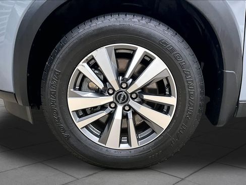 Used 2023 Nissan Pathfinder SL FWD image 10