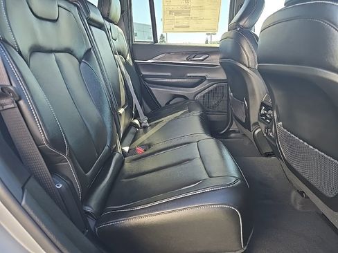 New 2025 Jeep Grand Cherokee Limited w/ Black Appearance Package image 8