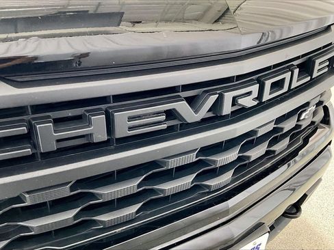 Used 2025 Chevrolet Silverado 1500 Custom w/ LPO, Dark Essentials Package RWD image 7