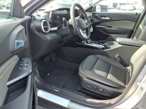 New 2026 Chevrolet Trax ACTIV w/ Driver Confidence Package image 11