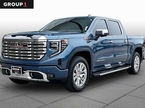 Used 2024 GMC Sierra 1500 Denali w/ Technology Package AWD/4WD image 1