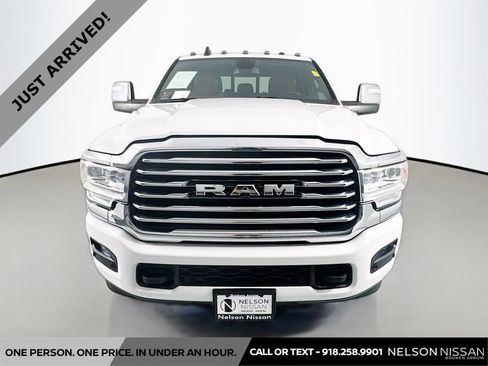 Used 2024 RAM 3500 Limited w/ Towing Technology Group AWD/4WD image 2