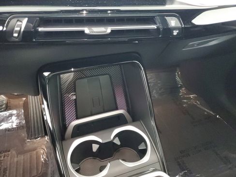 Certified 2025 BMW X2 xDrive28i w/ Premium Package image 20