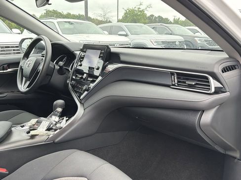Used 2023 Toyota Camry LE FWD image 18