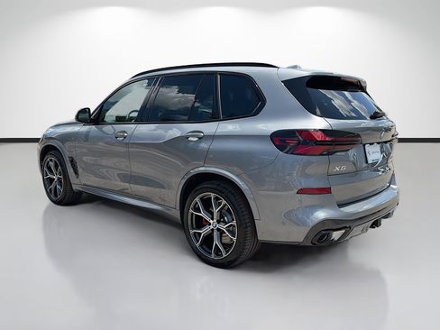 New 2026 BMW X5 xDrive50e w/ M Sport Package AWD/4WD image 5