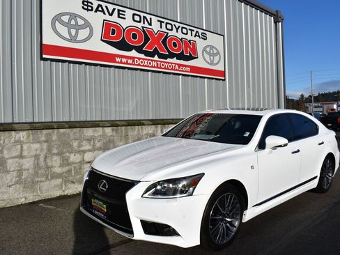 Used 2014 Lexus LS 460 AWD image 1