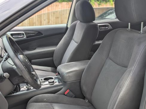 Used 2014 Nissan Pathfinder S AWD/4WD image 11