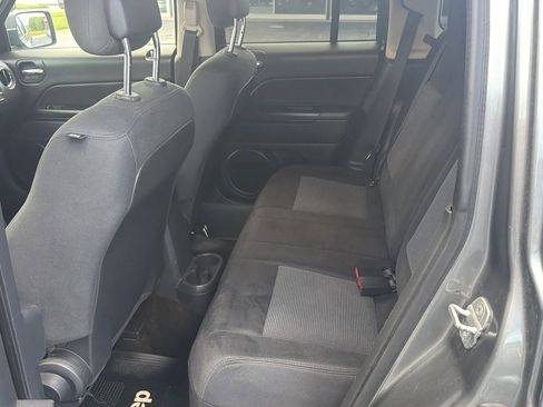 Used 2014 Jeep Patriot Sport AWD/4WD image 10
