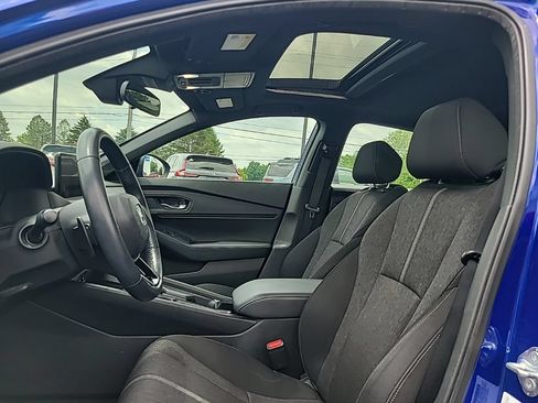Used 2024 Honda Accord Sport image 7