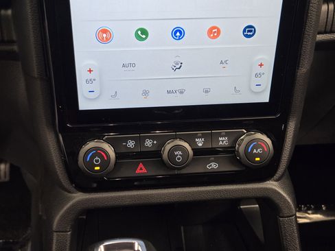 Certified 2025 Ford Ranger XLT w/ Equipment Group 301A High image 18