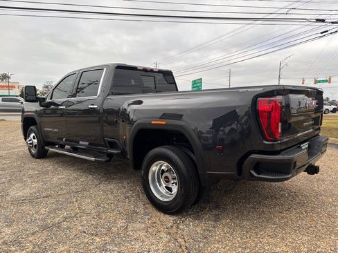 Used 2020 GMC Sierra 3500 Denali w/ Denali Ultimate Package image 3