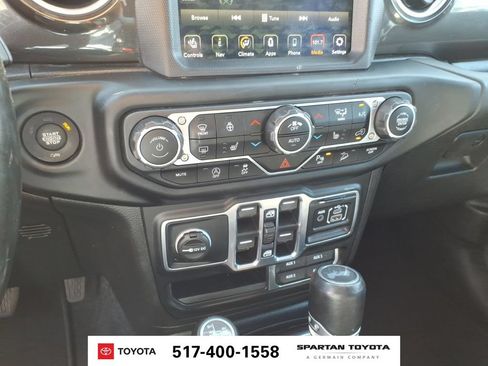 Used 2020 Jeep Wrangler Unlimited Sahara AWD/4WD image 21