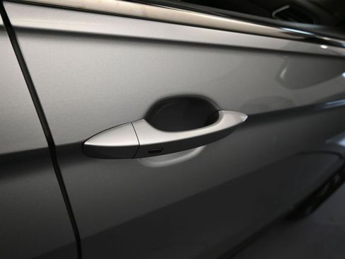 Used 2023 Volkswagen Tiguan SE image 41