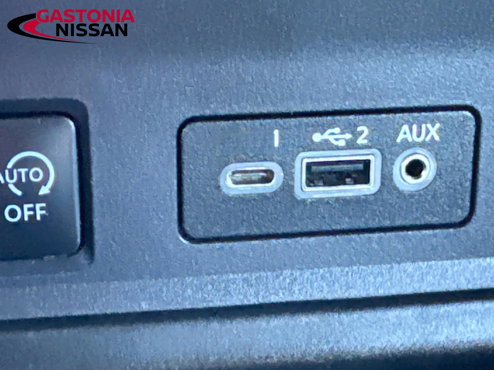 Used 2024 Nissan Sentra SV FWD image 26