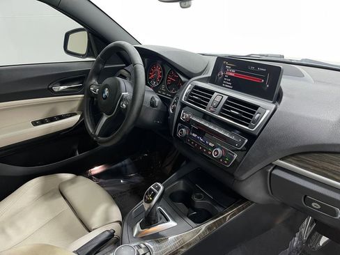 Used 2016 BMW M235i Convertible image 18