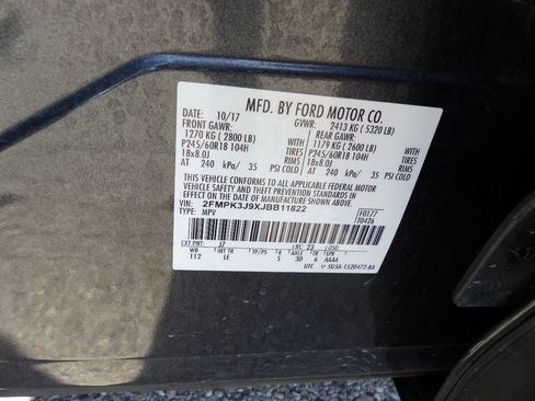 Used 2018 Ford Edge SEL w/ Equipment Group 201A FWD image 17