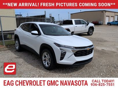 Used 2024 Chevrolet Trax LS w/ LS Convenience Package