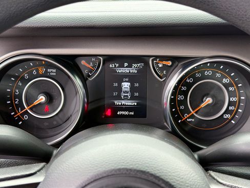 Used 2020 Jeep Wrangler Unlimited Sport image 38