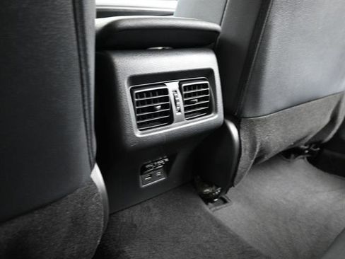 Certified 2025 Toyota Camry SE w/ Convenience Package image 15