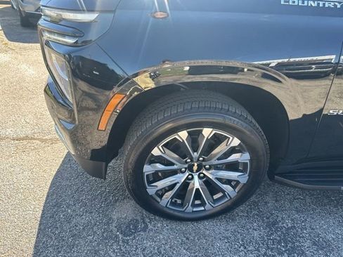 New 2026 Chevrolet Suburban High Country w/ Sun And Tow Package RWD image 11