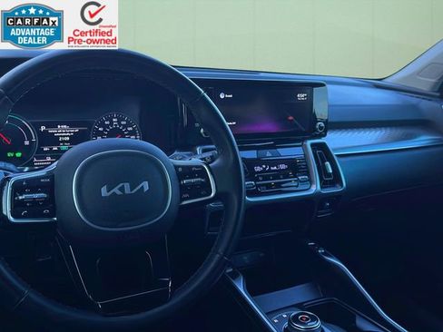 Used 2022 Kia Sorento S image 24